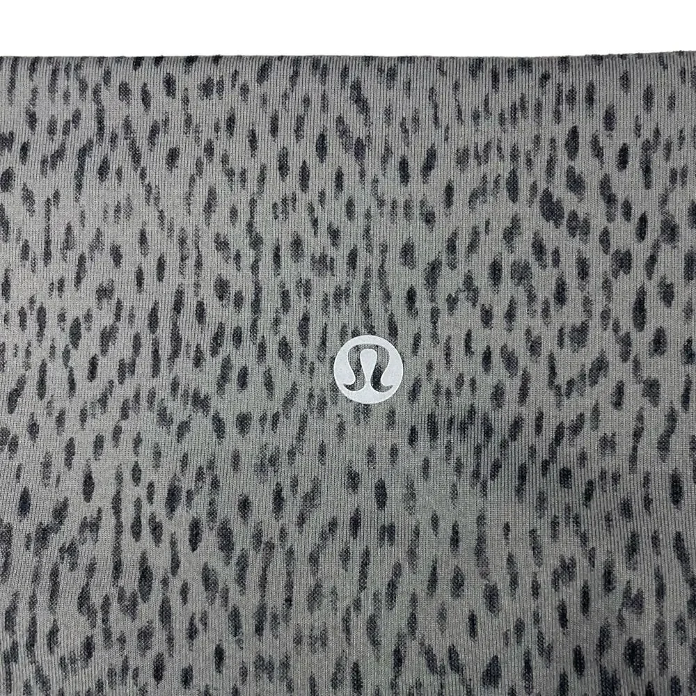 lululemon athletica 𝗡𝗼 𝘀𝗶𝘇𝗲